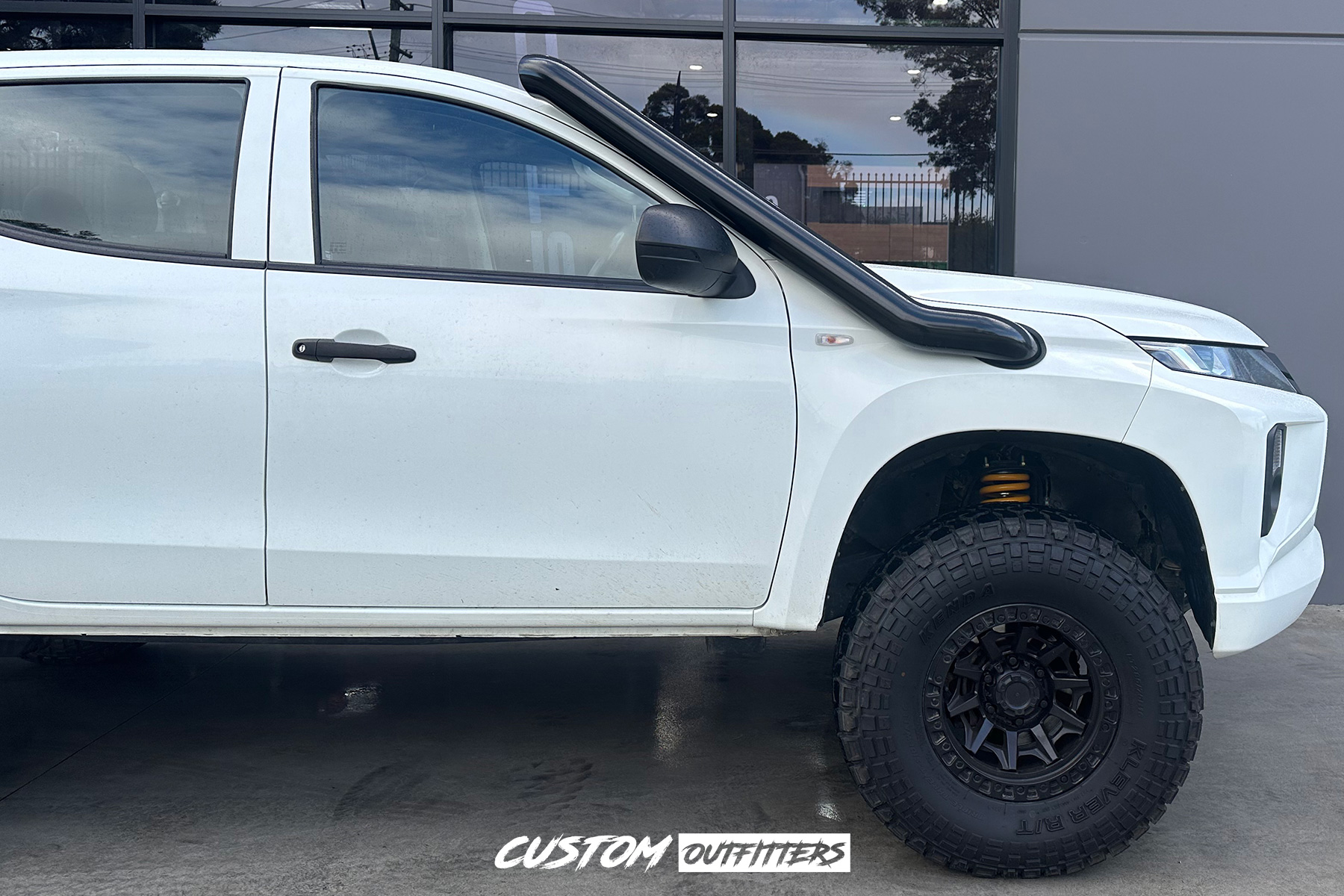 Mitsubishi Triton MR Build